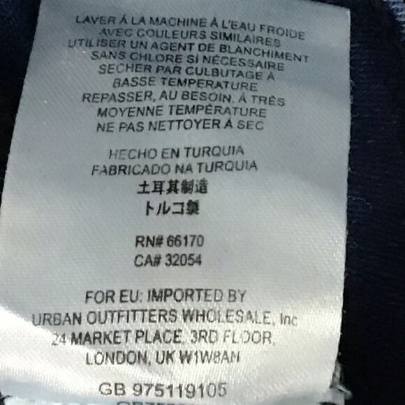 FREE PEOPLE Exposed Button Fly Crop Rolled Dark Indigo Blue Raw Hem Jeans sz 31 - Picture 8 of 10